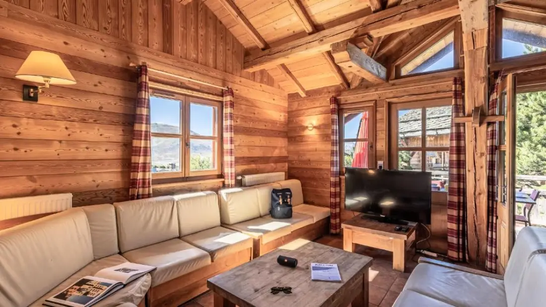 Les Chalets de l'Altiport