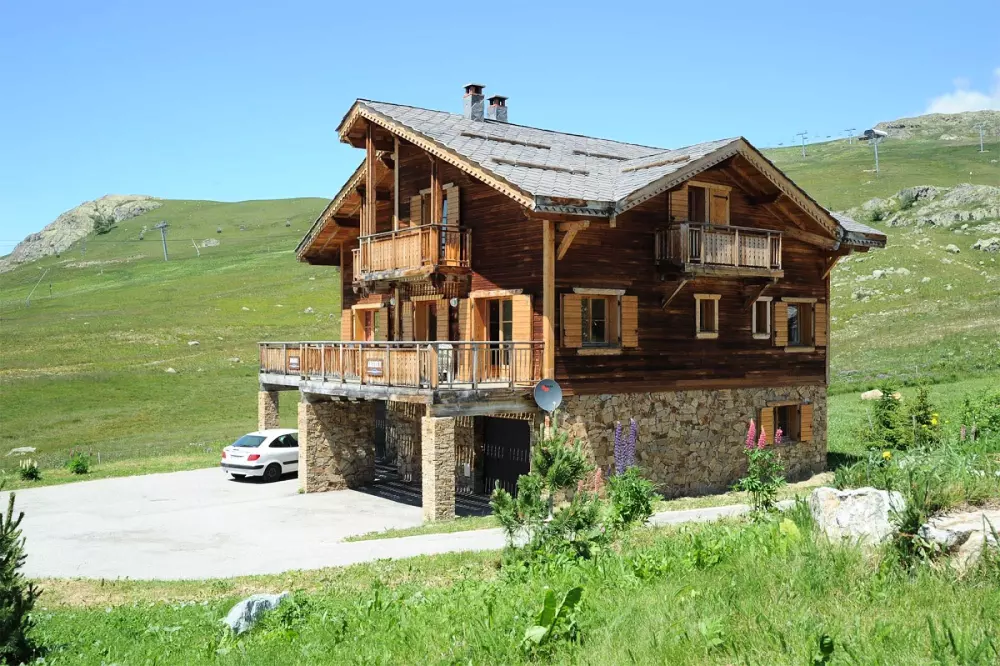 Les Chalets de l'Altiport