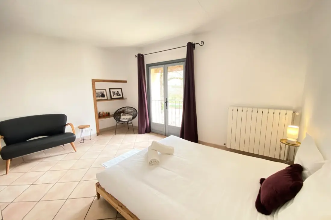 84b7 - Logement Dans Mas De Charme Du Xviiième Siècle