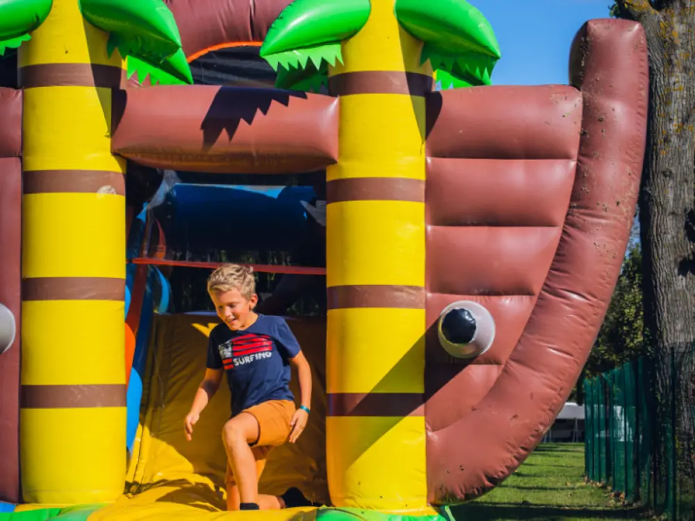 Camping Oasis des Dombes 3 étoiles★★★