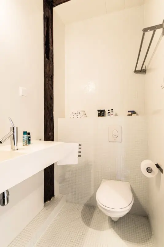 Classy Room 17th Century Canal House