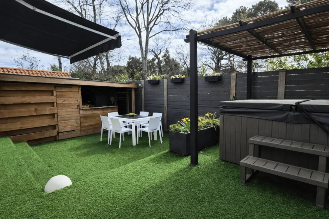 Appartement Avec Jacuzzi &amp; Cour à Andernos