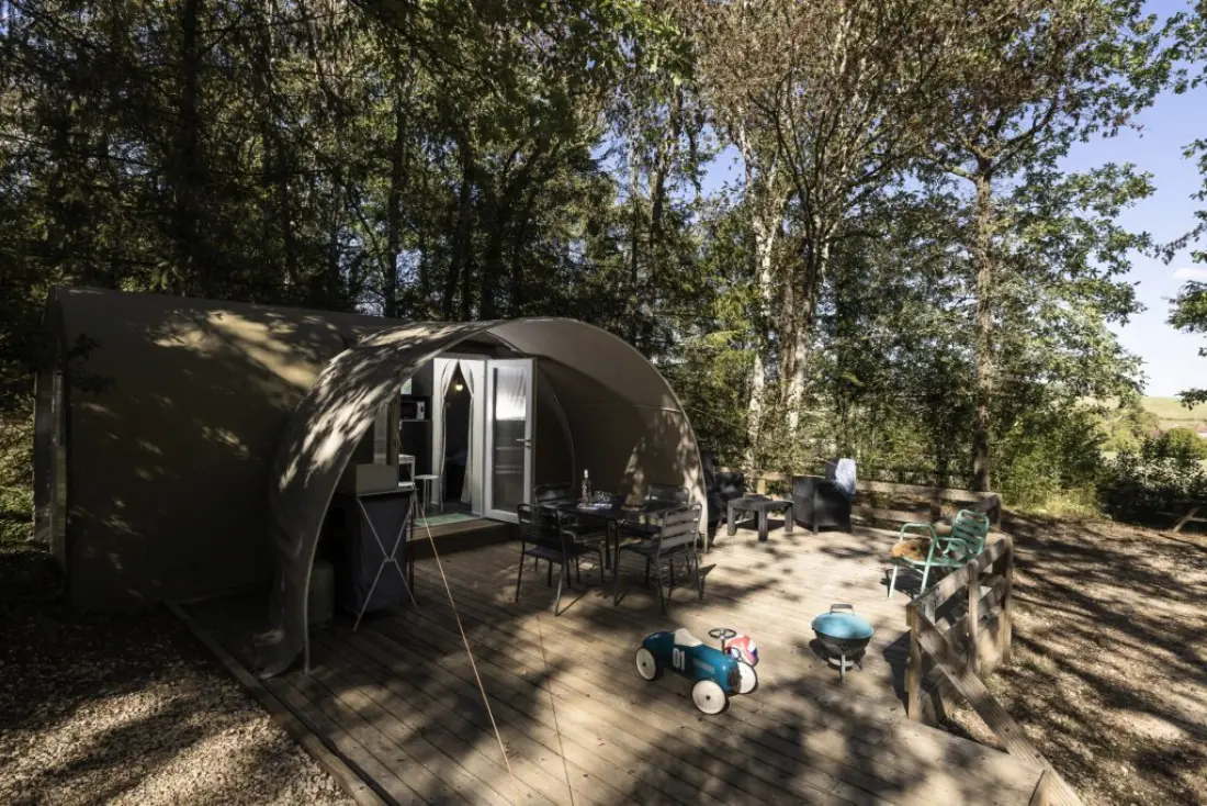 Camping Ushuaïa Villages Au Bois Joli 4 étoiles★★★★