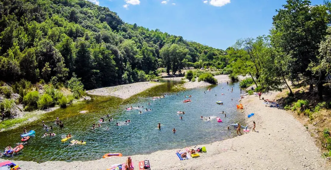 Camping Les Plans4 étoiles★★★★