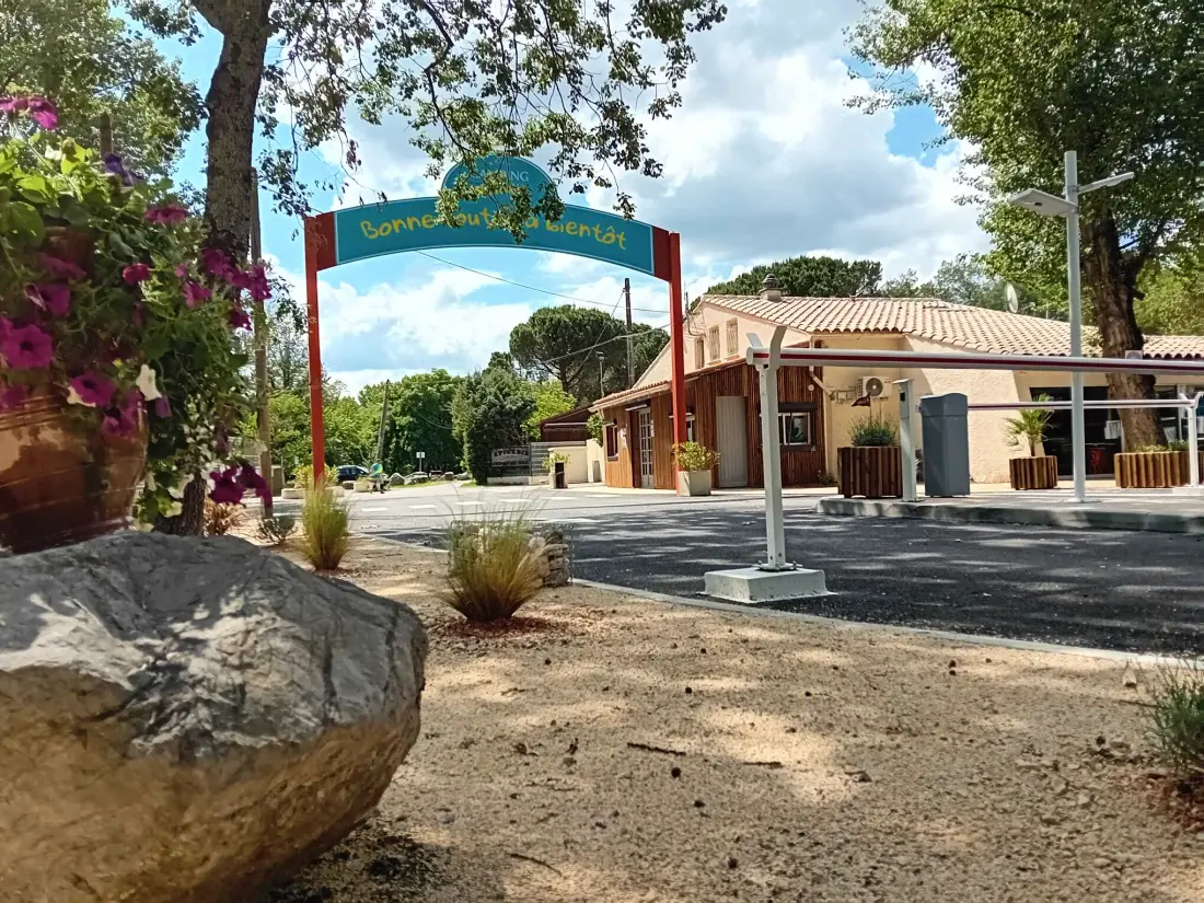 Camping Paradis Domaine de Gaujac4 étoiles★★★★
