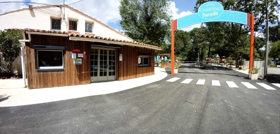 Camping Paradis Domaine de Gaujac4 étoiles★★★★