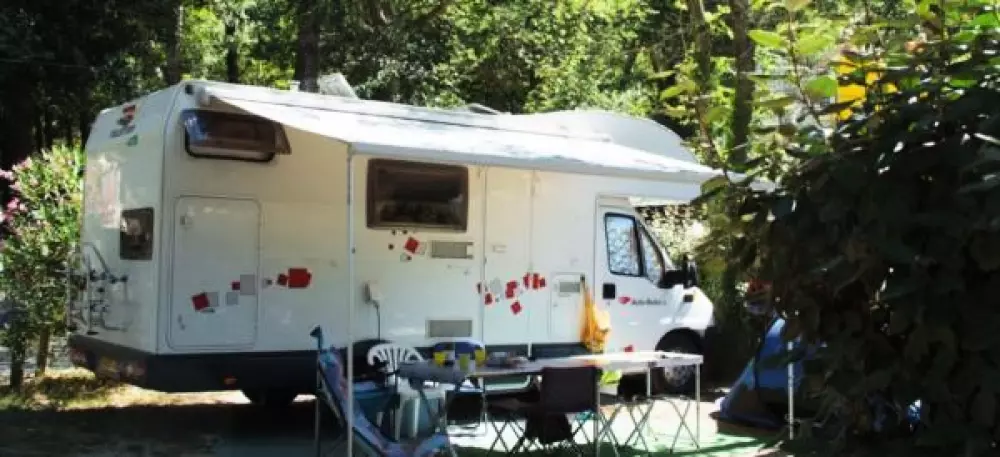 Camping Paradis Domaine de Gaujac4 étoiles★★★★