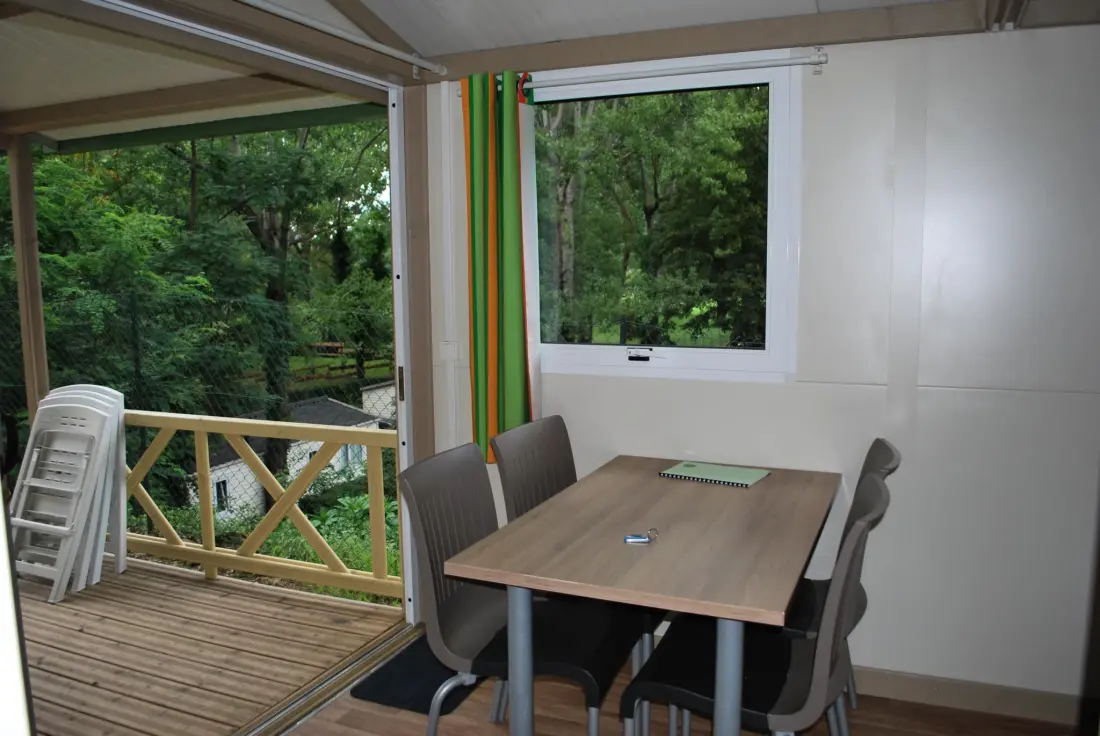 Flower CAMPING LES FAUVETTES 3 étoiles★★★