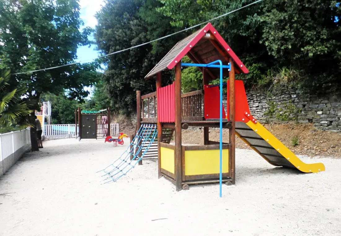 Flower CAMPING LES FAUVETTES 3 étoiles★★★
