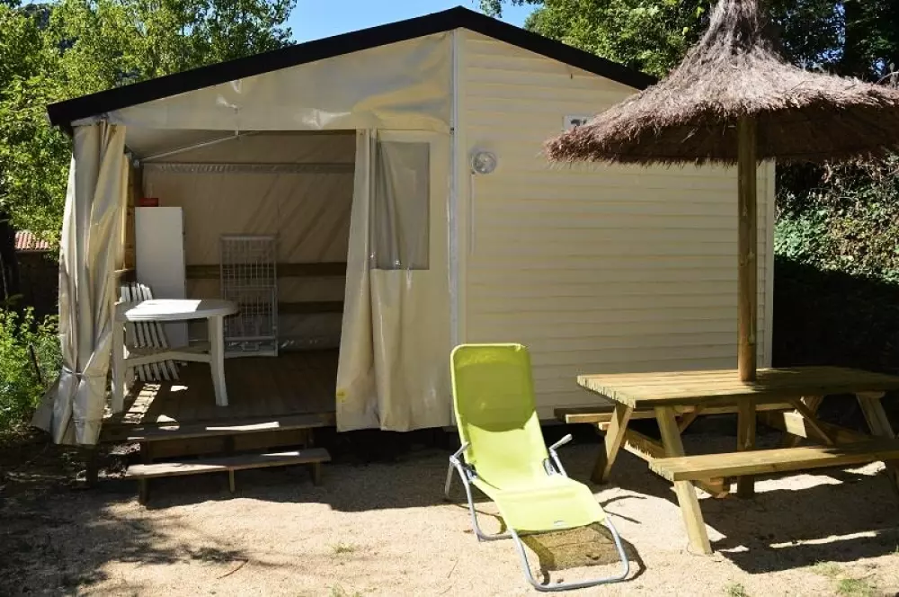 Flower CAMPING LES FAUVETTES 3 étoiles★★★