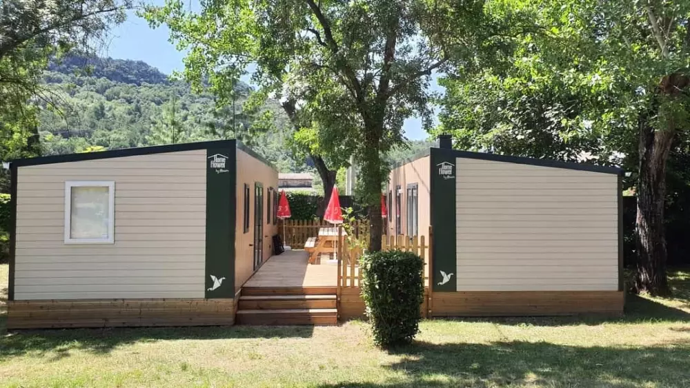 Flower CAMPING LES FAUVETTES 3 étoiles★★★