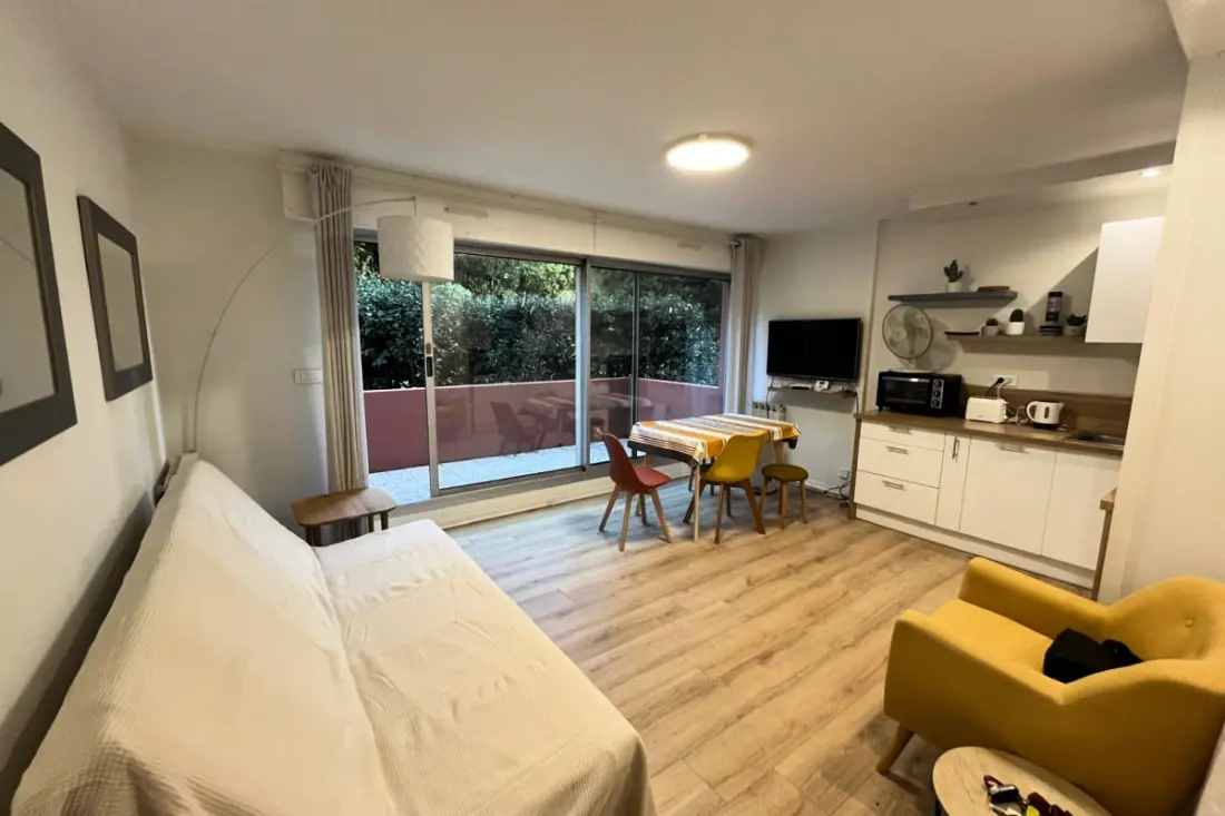 Studio Lumineux Avec Terrasse à 200 M De La Plage