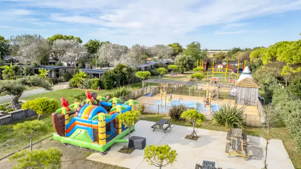 Camping A la Corniche *****