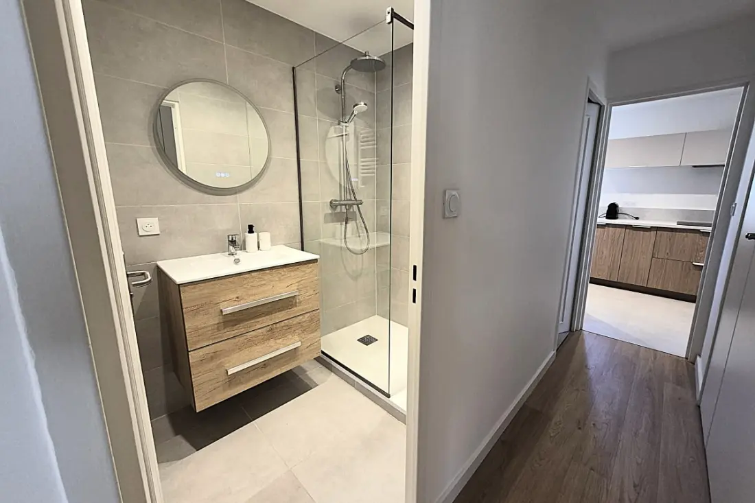 Appartement 2 Chambres Avec Balcon à Annecy