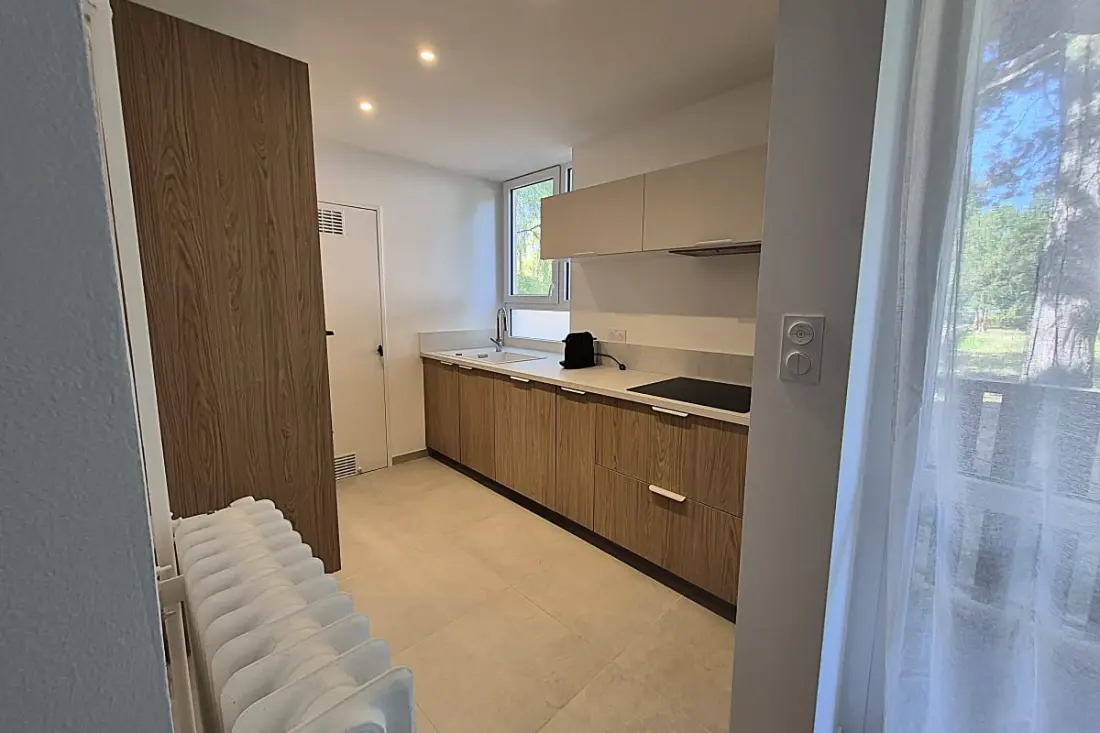 Appartement 2 Chambres Avec Balcon à Annecy