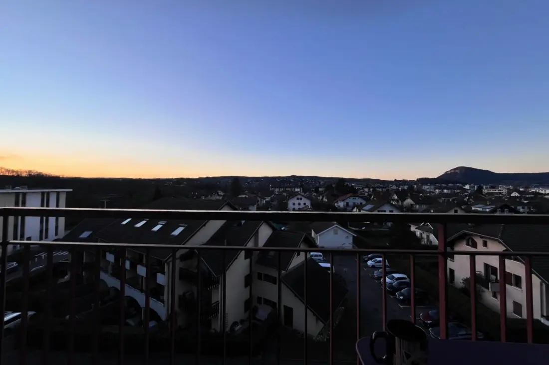 Appartement Lumineux Avec Balcon à Annecy