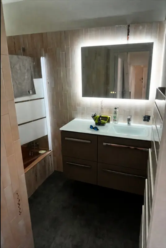 Appartement Lumineux Avec Balcon à Annecy