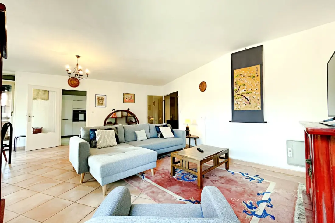 T4 Hypercentre + Balcon