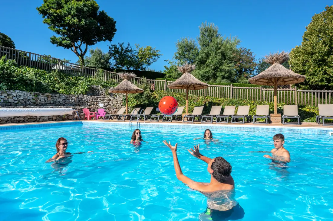 Flower Camping La Chataigneraie 4 étoiles★★★★