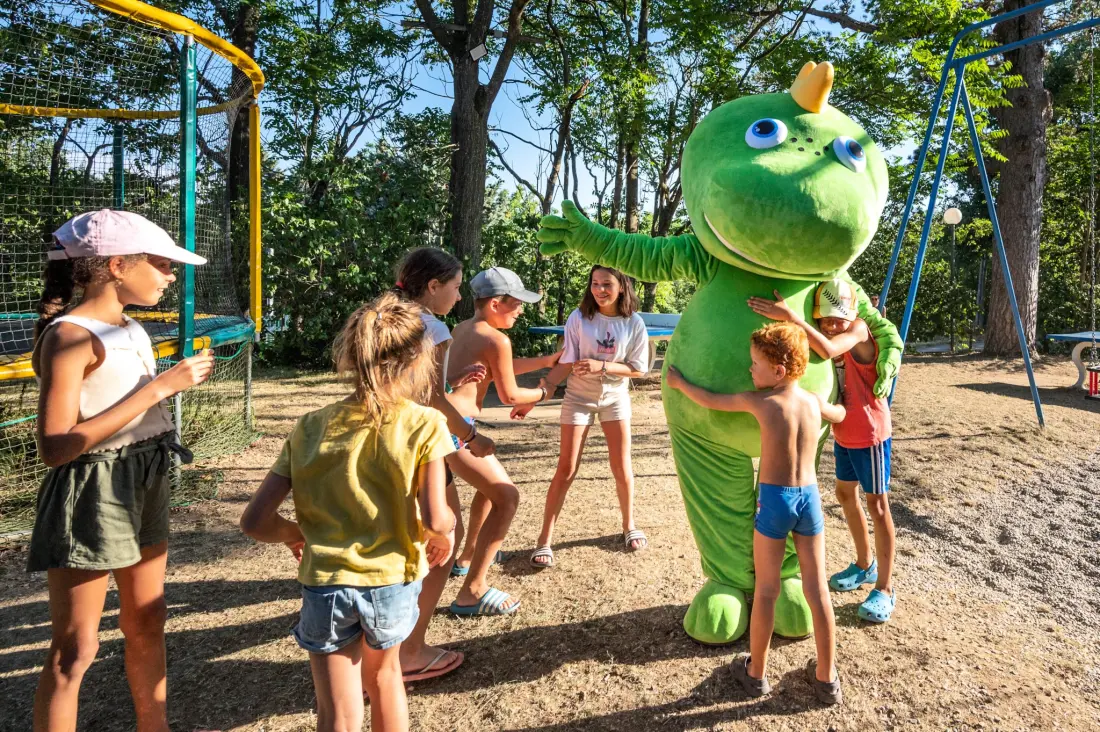 Flower Camping La Chataigneraie 4 étoiles★★★★
