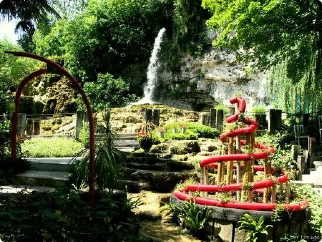 Flower Camping La Chataigneraie 4 étoiles★★★★