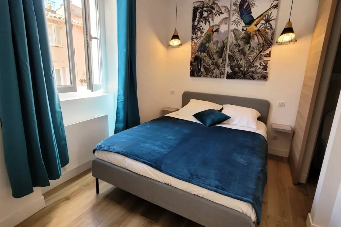 06an - Bel Appartement Au Cœur Du Vieil Antibes