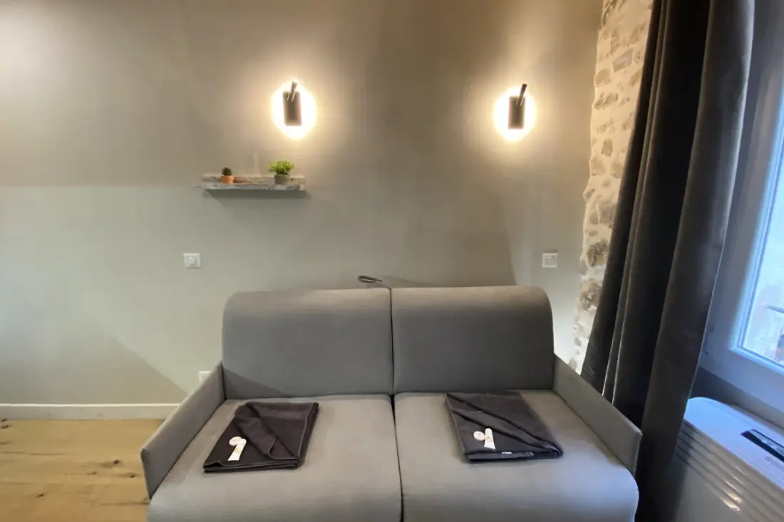06ck : Studio Cosy Au Coeur Du Vieil Antibes