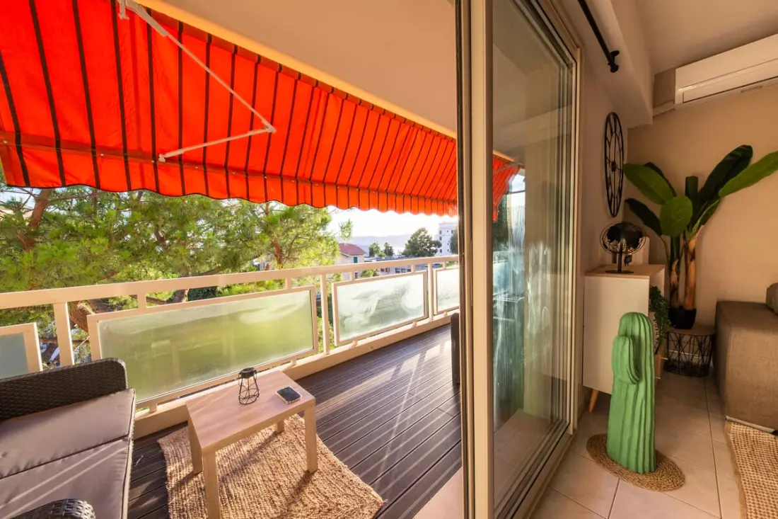06k2 - Joli Studio Climatisé - Terrasse Vue Mer