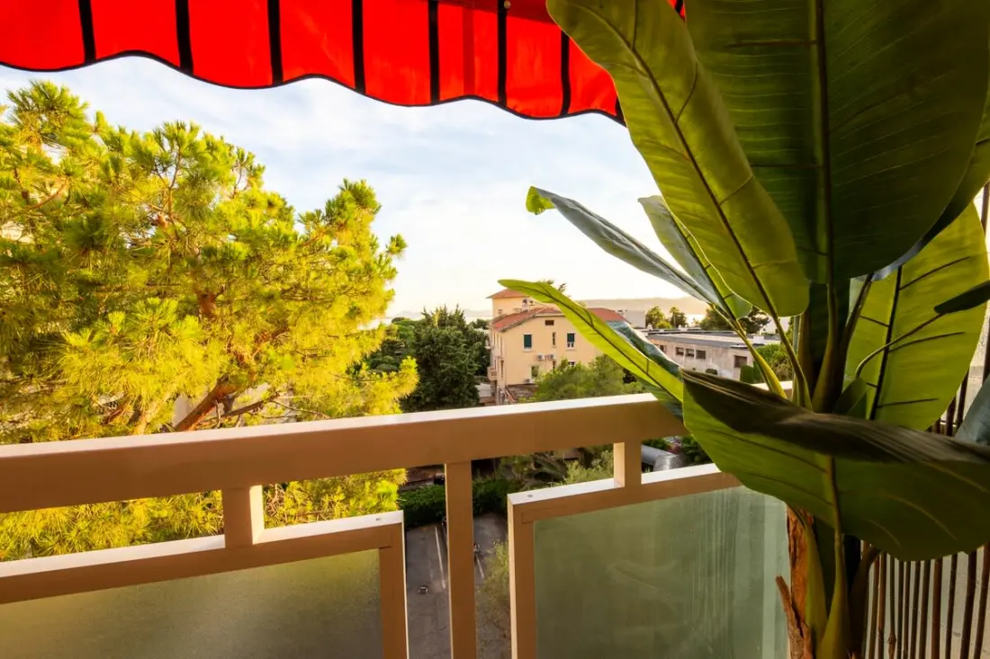 06k2 - Joli Studio Climatisé - Terrasse Vue Mer