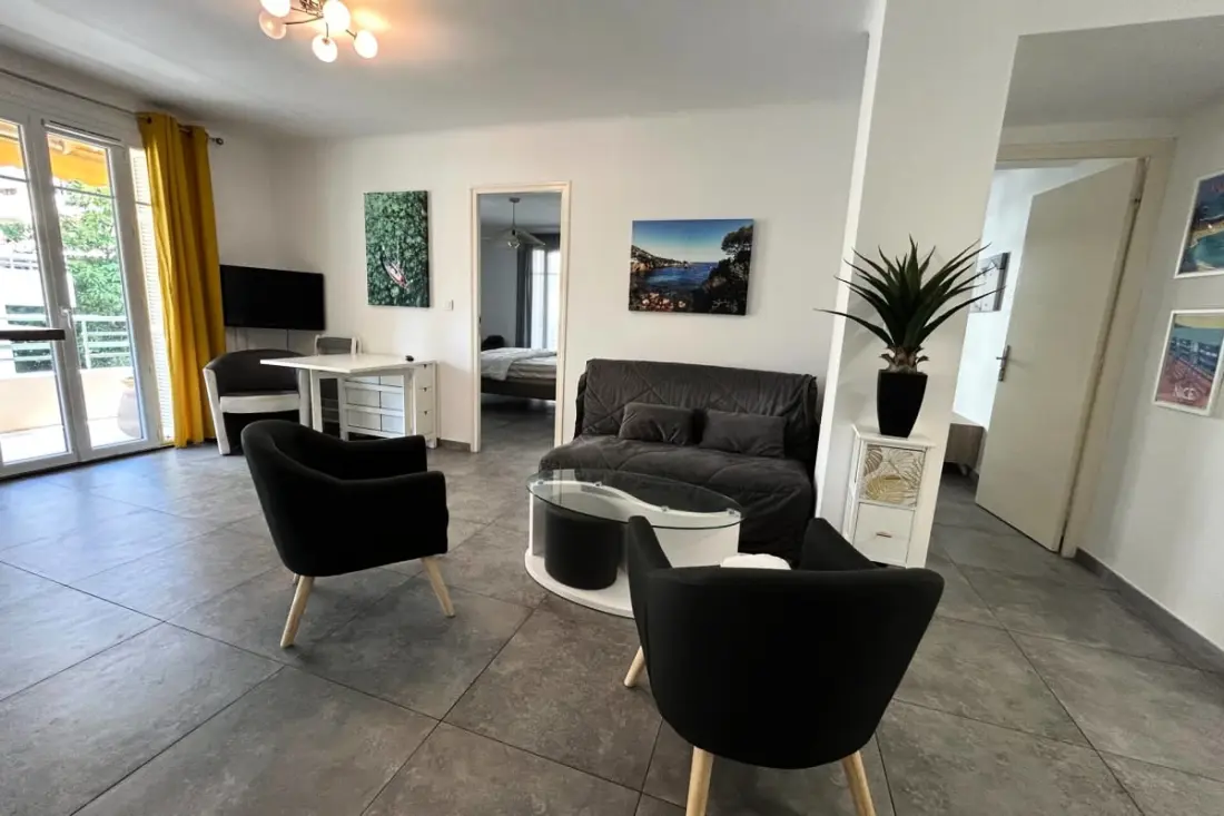Appart Lumineux Entre Antibes, Juan-les-pins