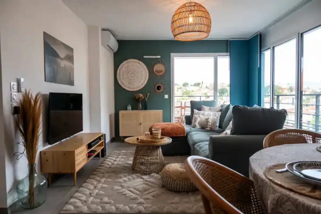 Appartement Avec Vue Sur Les Montagnes à Antibes