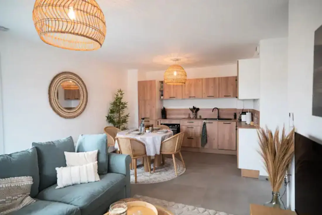Appartement Avec Vue Sur Les Montagnes à Antibes