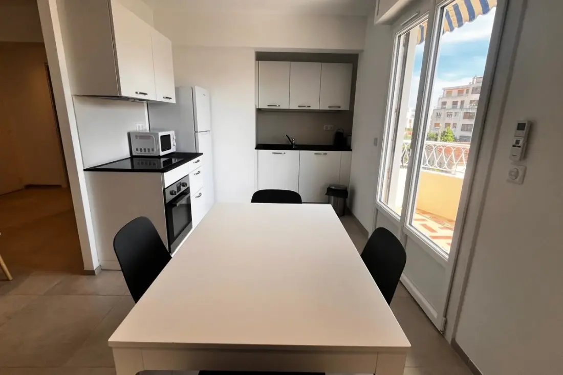 Antibes 4personnes Bel Appartement  Proche Plage