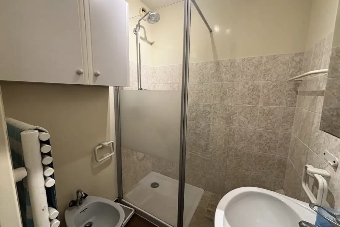 Appartement Charmant Avec Jardin à Antibes