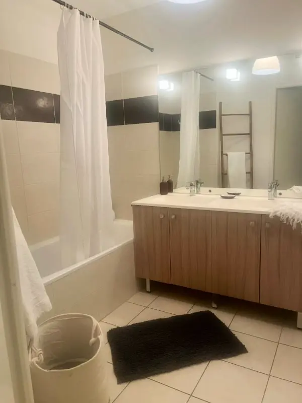 Appartement Charmant Avec 2 Balcons