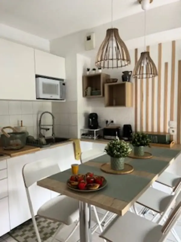 Appartement Charmant Avec 2 Balcons