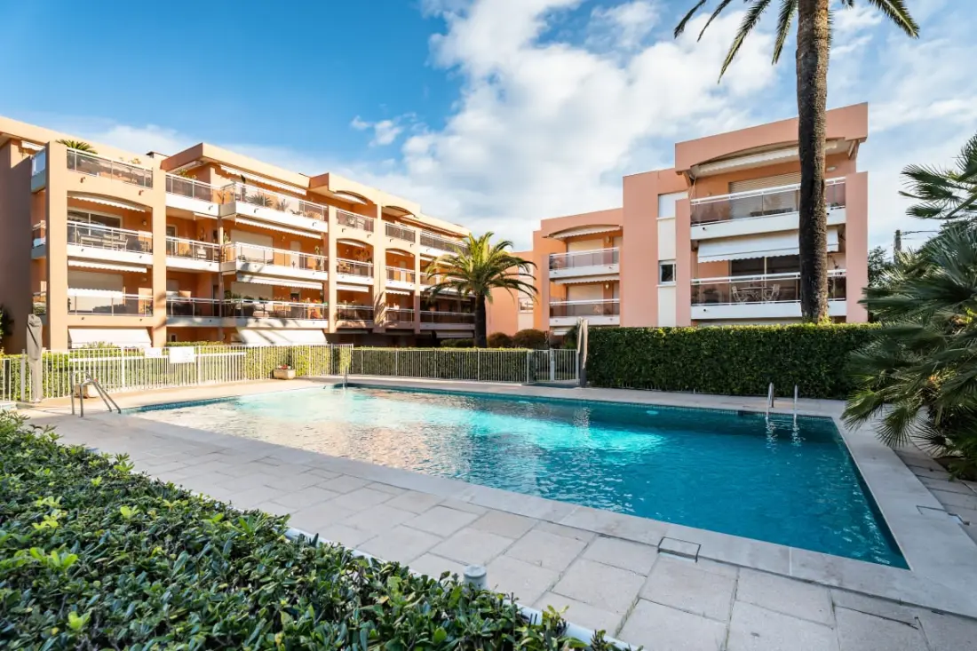 Appartement élégant à Antibes -