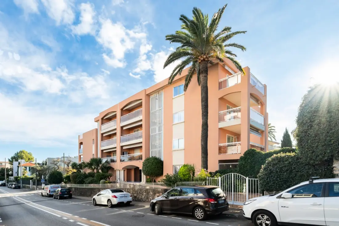 Appartement élégant à Antibes -
