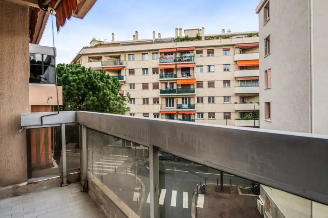 Appartement Lumineux Avec Vue à Antibes