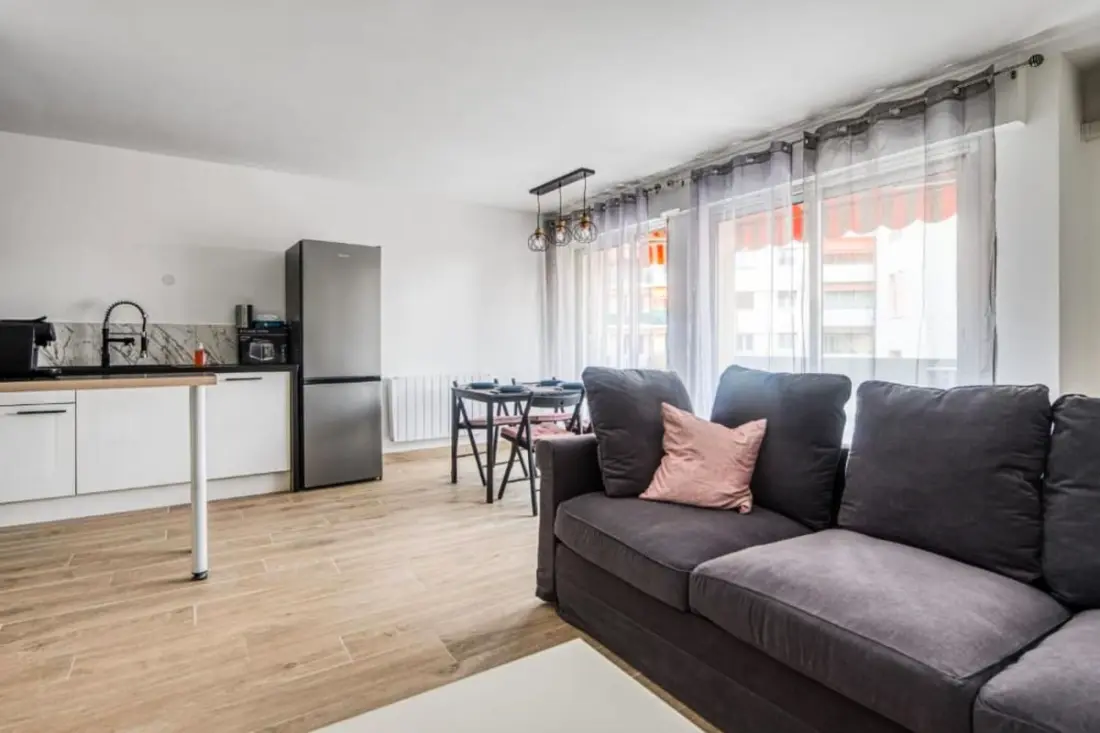 Appartement Lumineux Avec Vue à Antibes