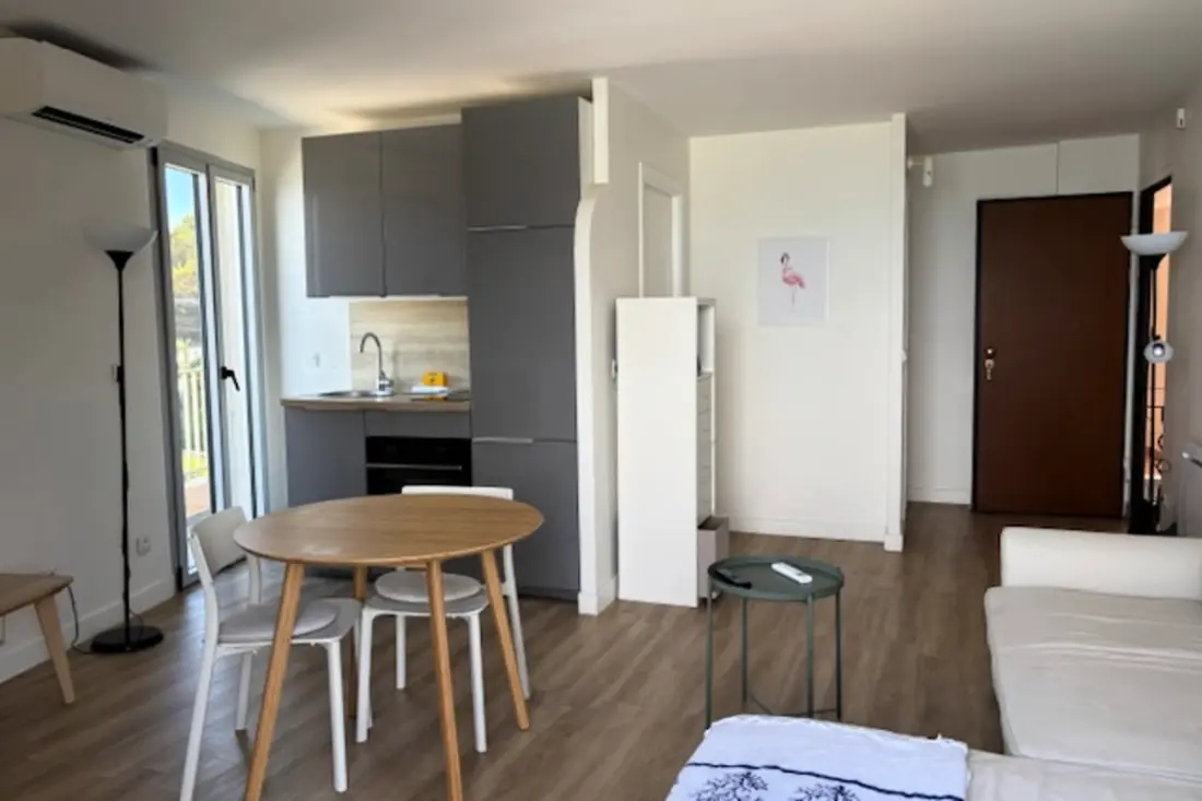 Beau 41 M² Avec Balcon