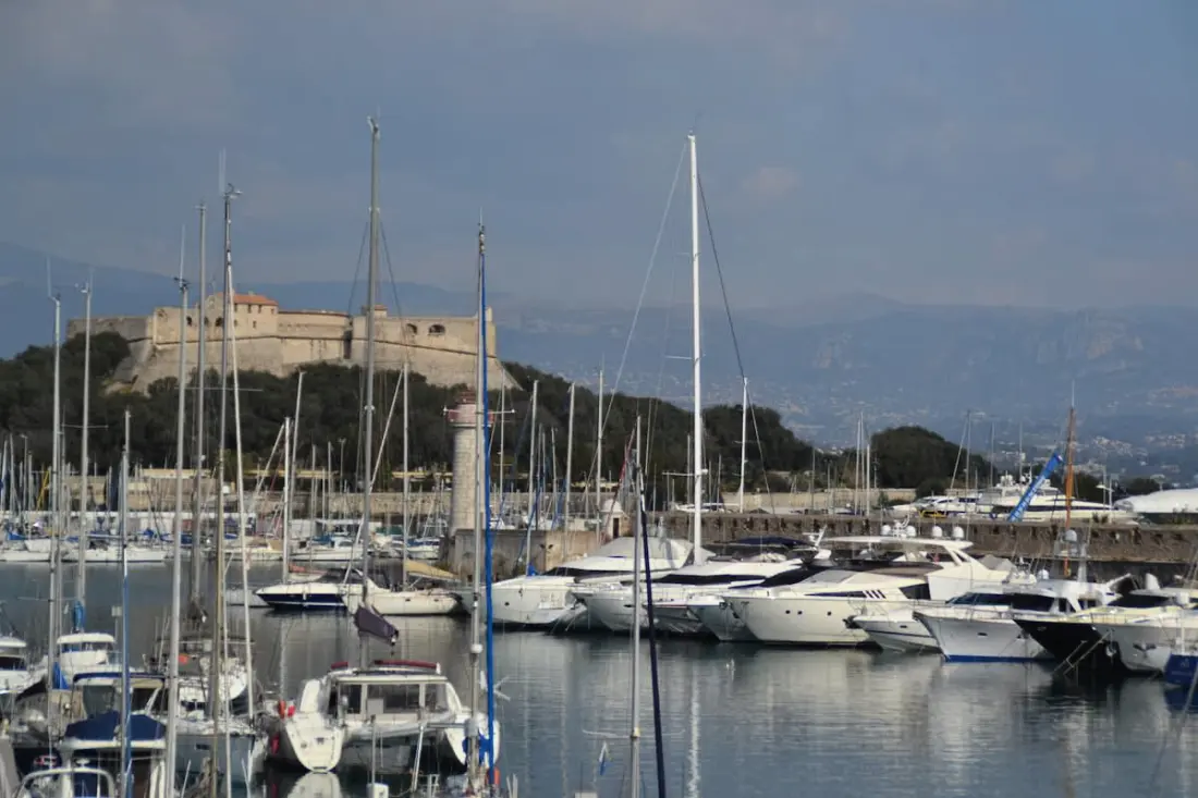 Charmant Duplex Au Coeur Du Vieil Antibes, 3 Pers