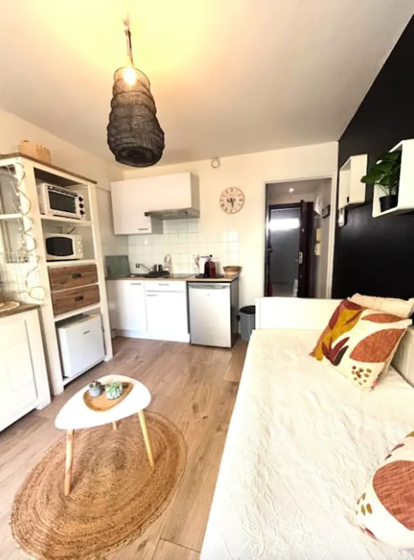 Charmant Studio Pour Deux Avec Balcon à Antibes.