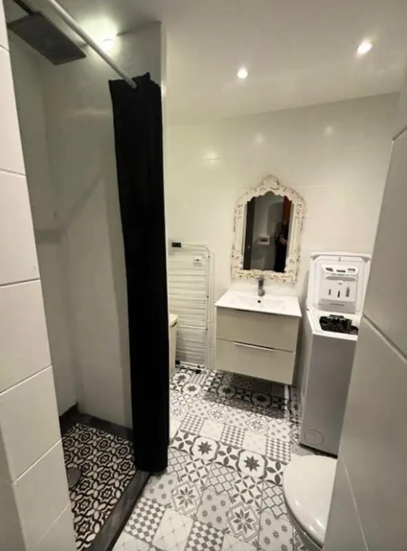 Charmant Studio Pour Deux Avec Balcon à Antibes.