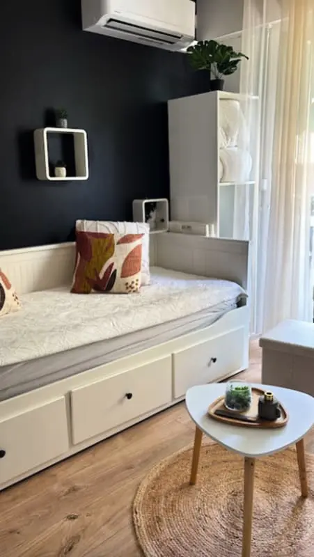 Charmant Studio Pour Deux Avec Balcon à Antibes.