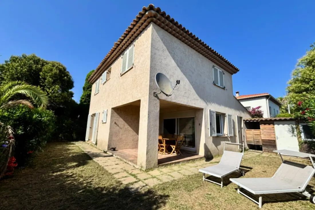 Charmante Maison Avec Balcon Et Jardin