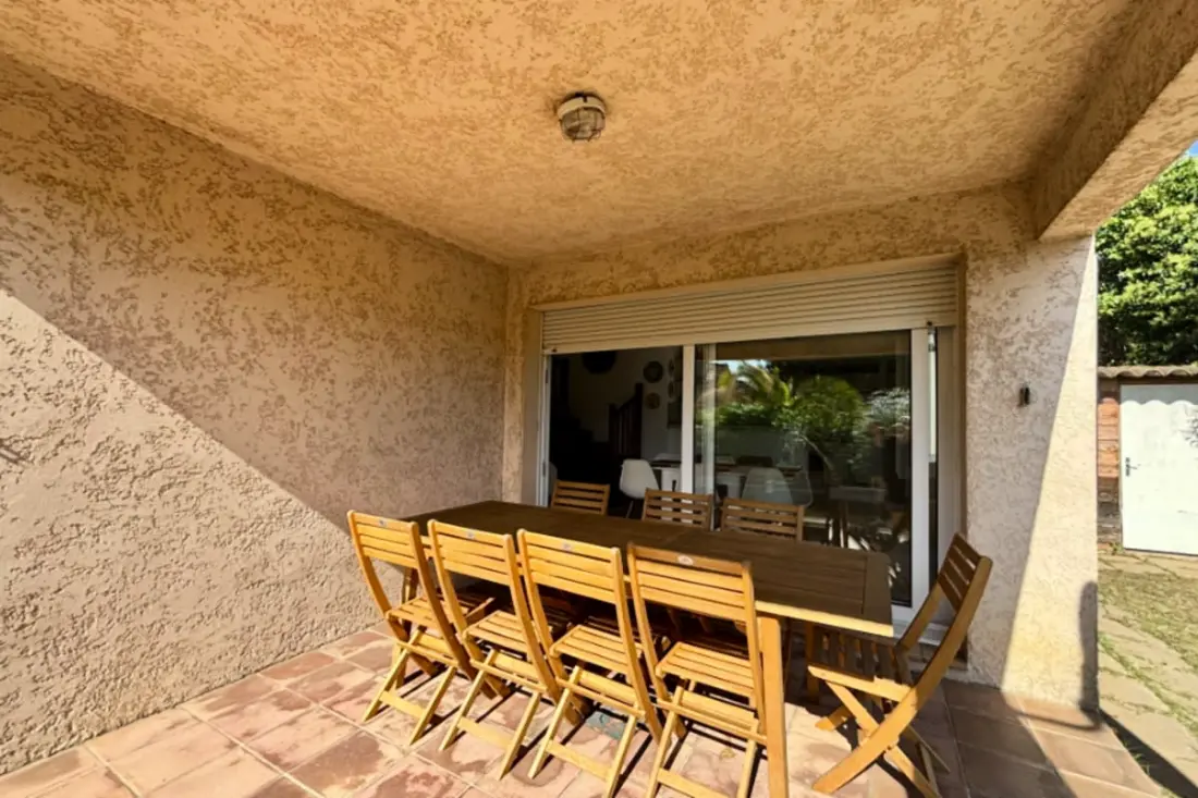 Charmante Maison Avec Balcon Et Jardin