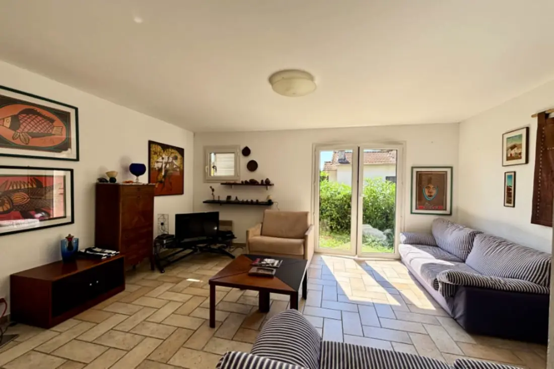 Charmante Maison Avec Balcon Et Jardin