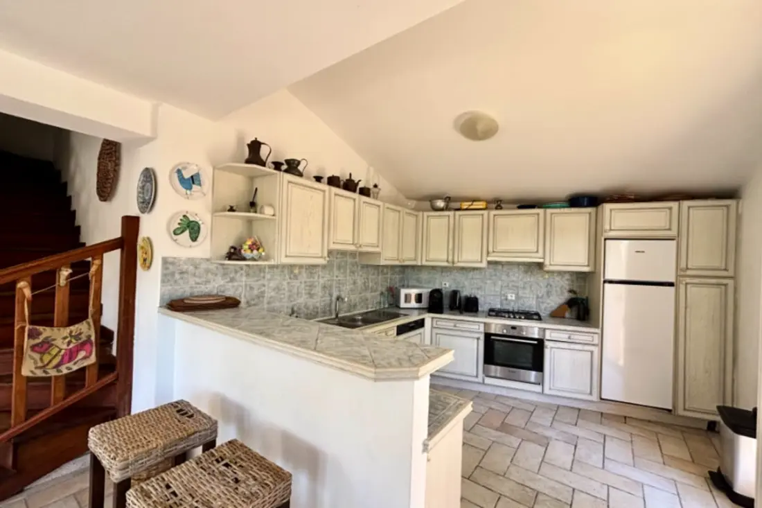 Charmante Maison Avec Balcon Et Jardin