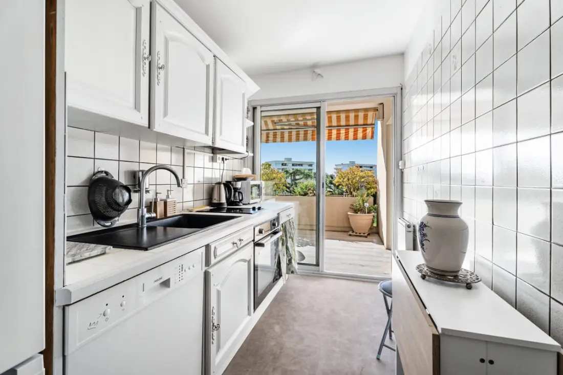 Le Nid Paisible Antibes Vue Sur Mer -